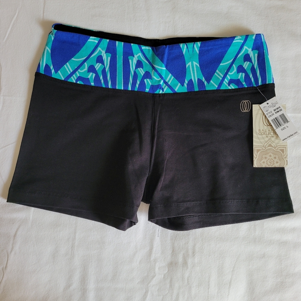 Marika Balance Collection "Hottie" Shorts, Designed Waistband, Sz L, NWT